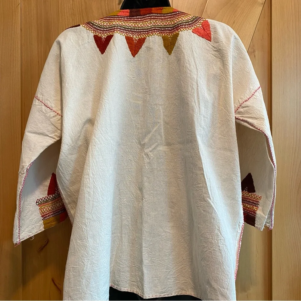 Exquisite handmade and 100% hand-stitched cotton Milpa blouse - Picture 10 of 11